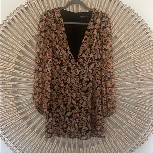 Floral V-Neck Dress - Picture 1 of 1